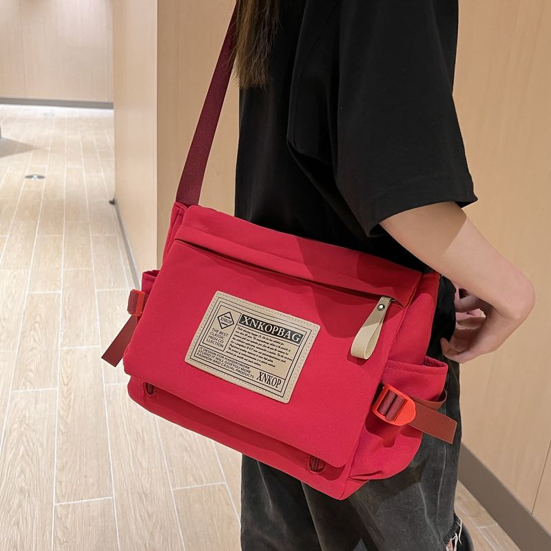🎒 شنطة كروس فاشن unisex – أحمر / أسود