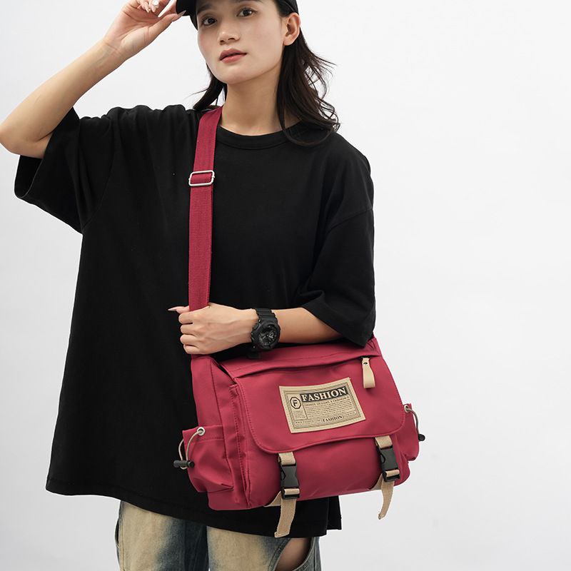 🎒 شنطة كروس فاشن unisex – أحمر / أسود