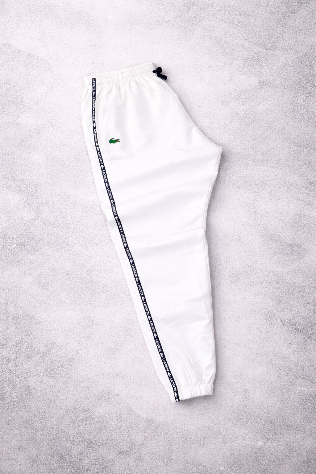 سروال لاكوست