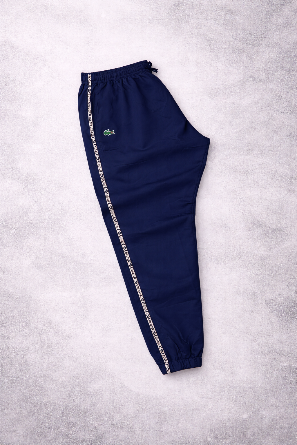 سروال لاكوست